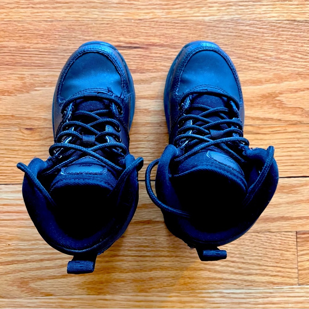 Nike sneaker boots
